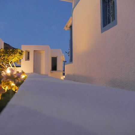 Ancient Thera Apartments Kamári Екстериор снимка