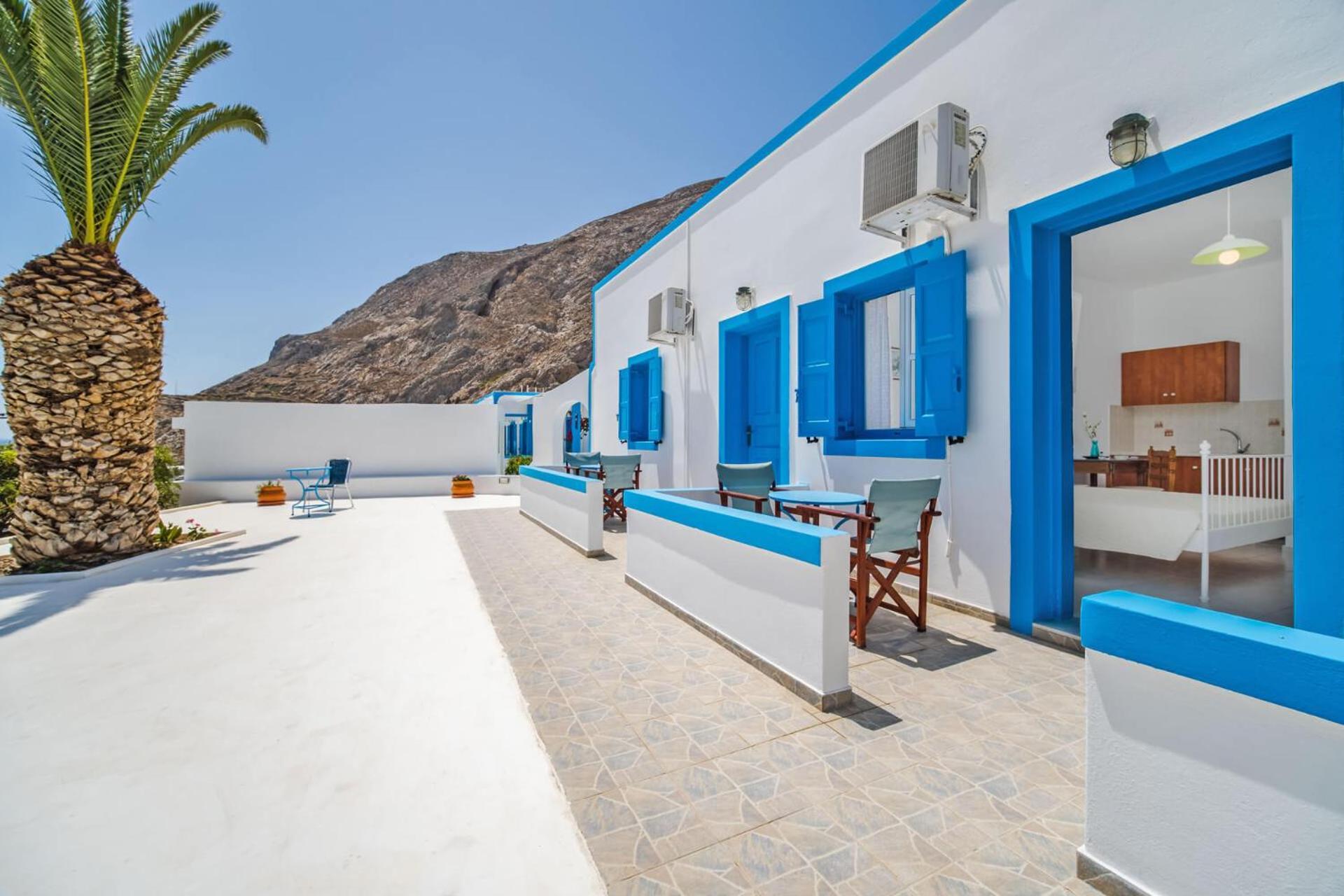 Ancient Thera Apartments Kamári Екстериор снимка