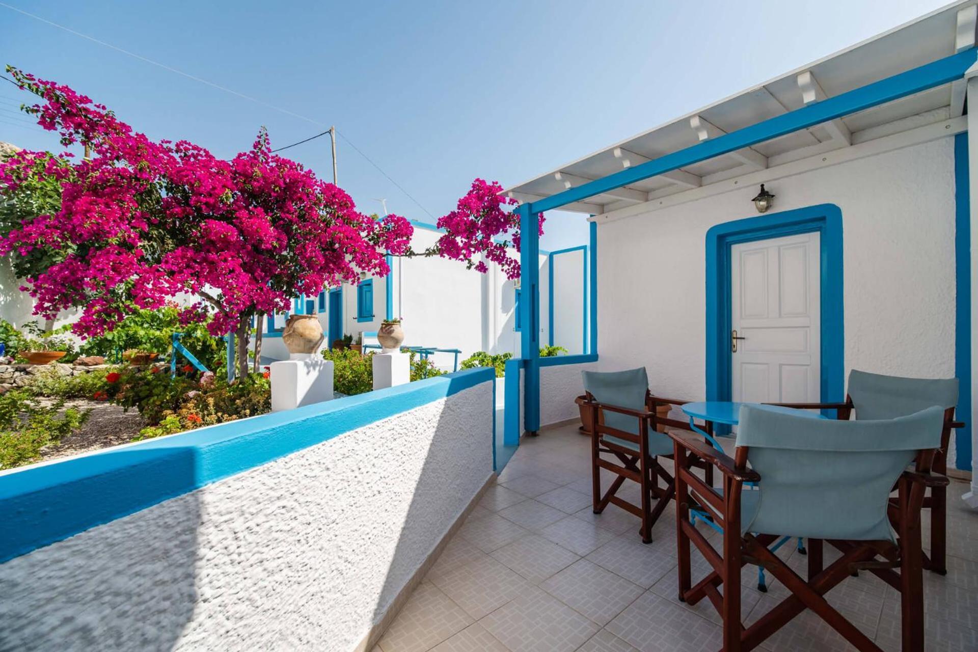Ancient Thera Apartments Kamári Екстериор снимка